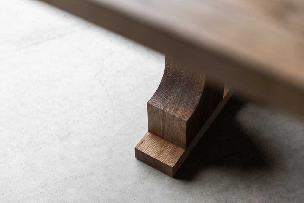 How to integrate handcrafted wooden furniture into wellness-centred home?