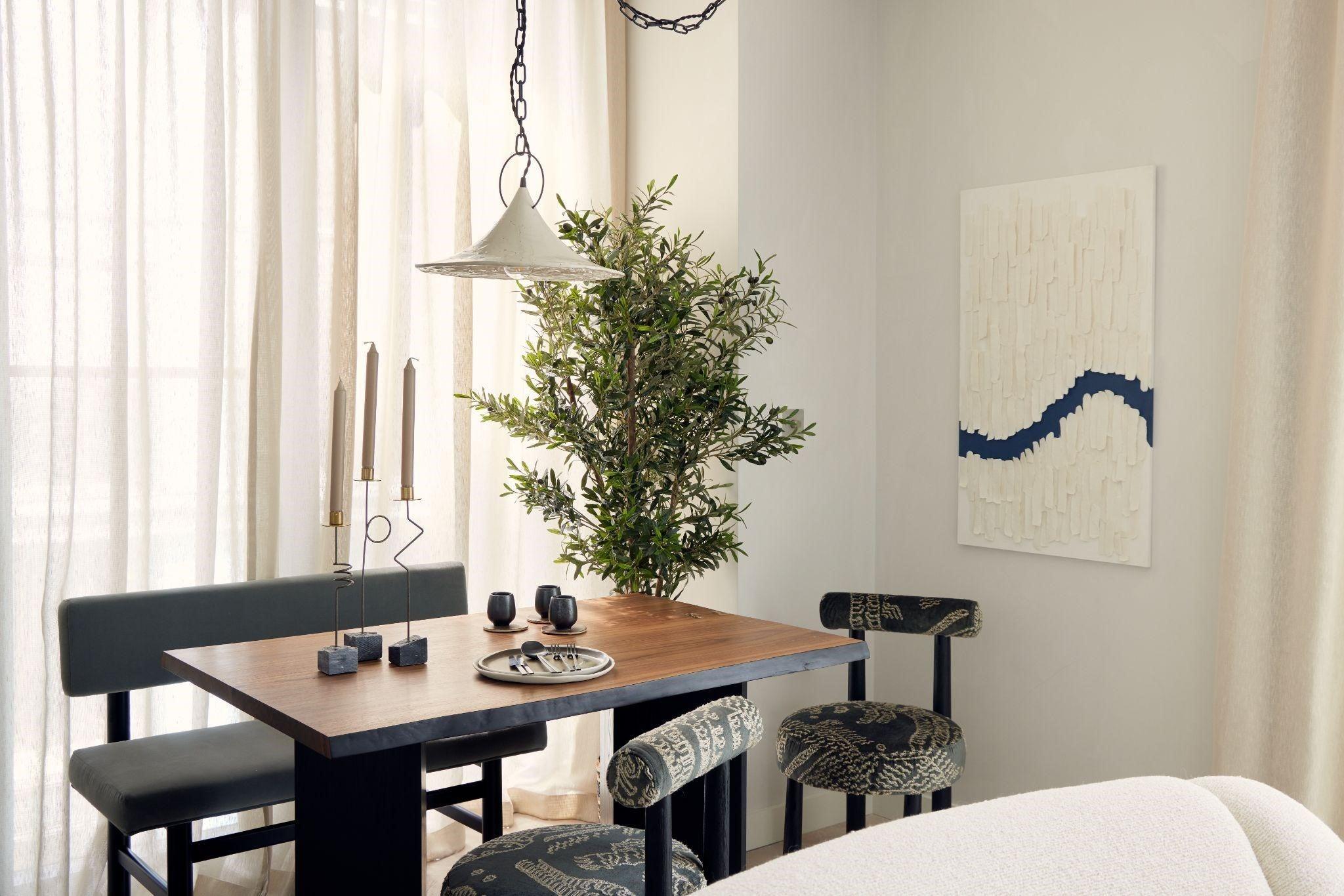 Martelo and Mo & Bergman and Mar - One Crown Place - Martelo and Mo