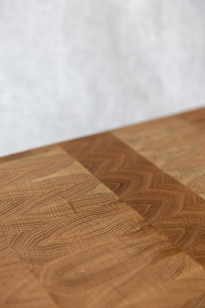 Clse-up of the beautiful end-grain pattern the oak butcher's block